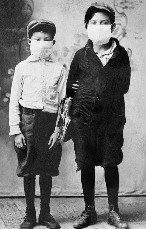 zwei Jungen während der Spanischen Grippe